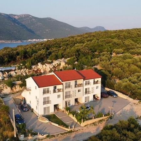 Secret Garden Apartment Неум Екстериор снимка