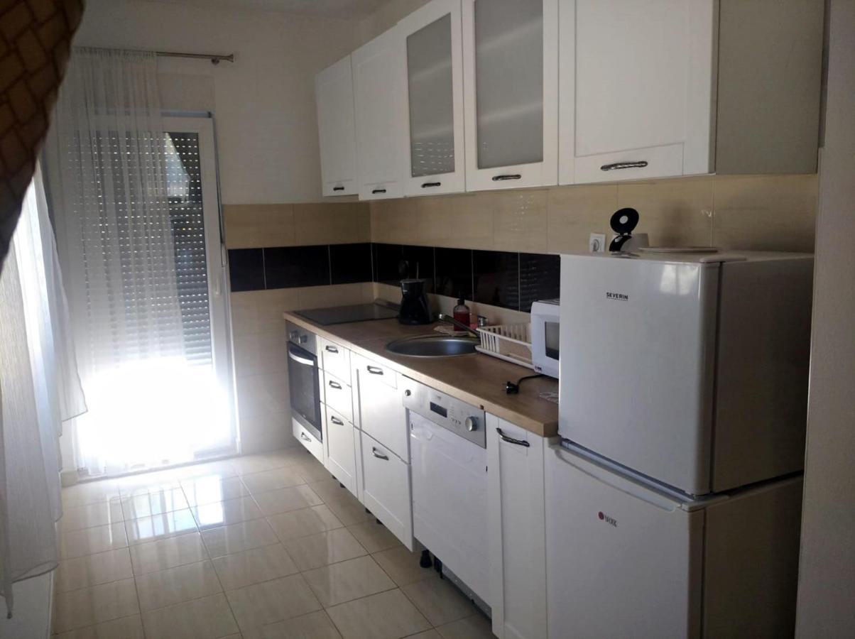 Secret Garden Apartment Неум Екстериор снимка